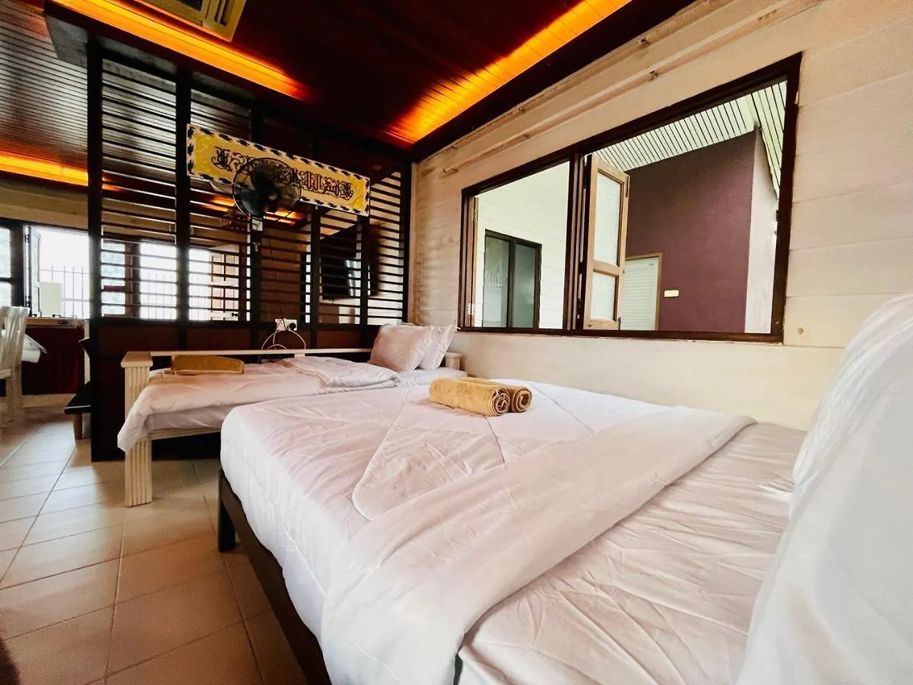 Seaview Mini Chalet By Stayco - Direct Beach Access Tandzsung Bungah